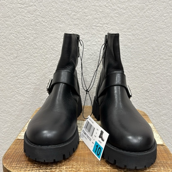 Steve Madden Crusader Black Leather Lug Sole Moto Boots Size 10 - Picture 3 of 8